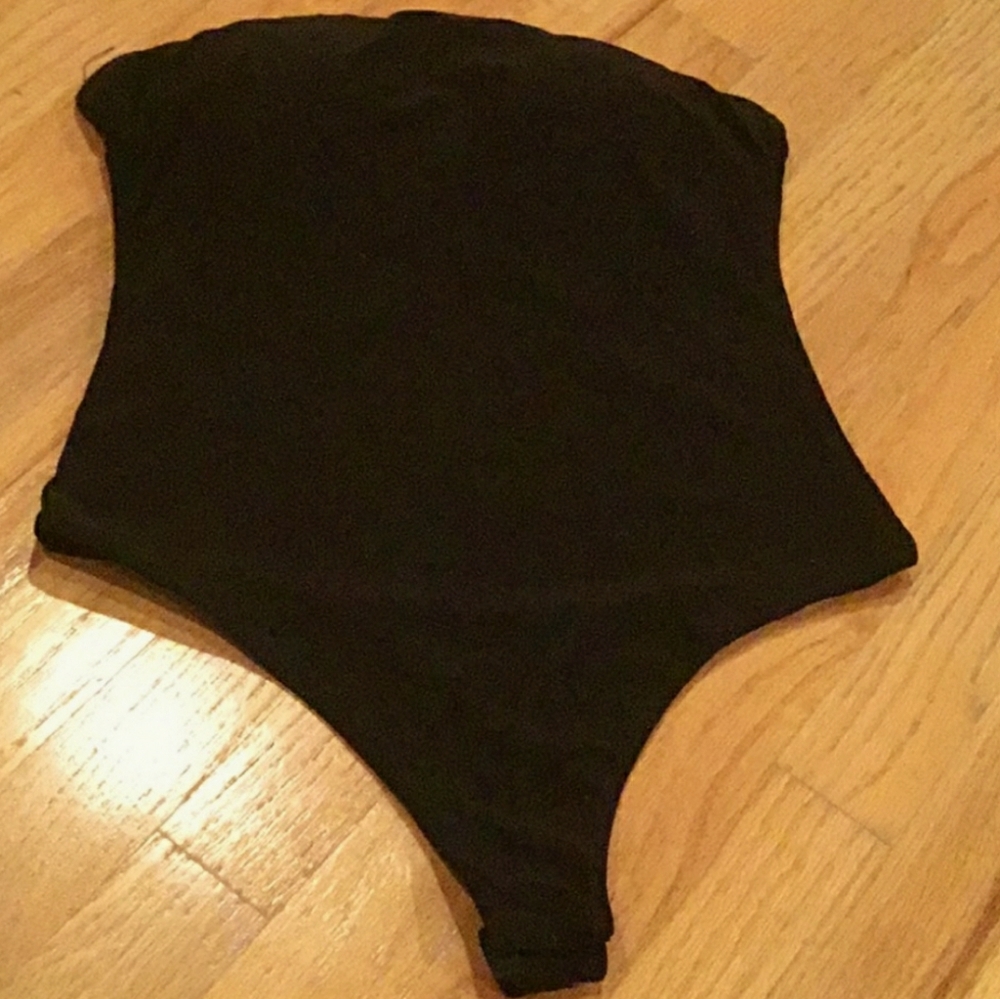 Mind Code black strapless bodysuit